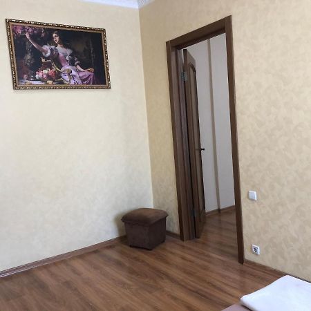 Гаряча Вода Та Опалення Є Без Світла Aparts On Savchenko 6B Street Днепр Экстерьер фото