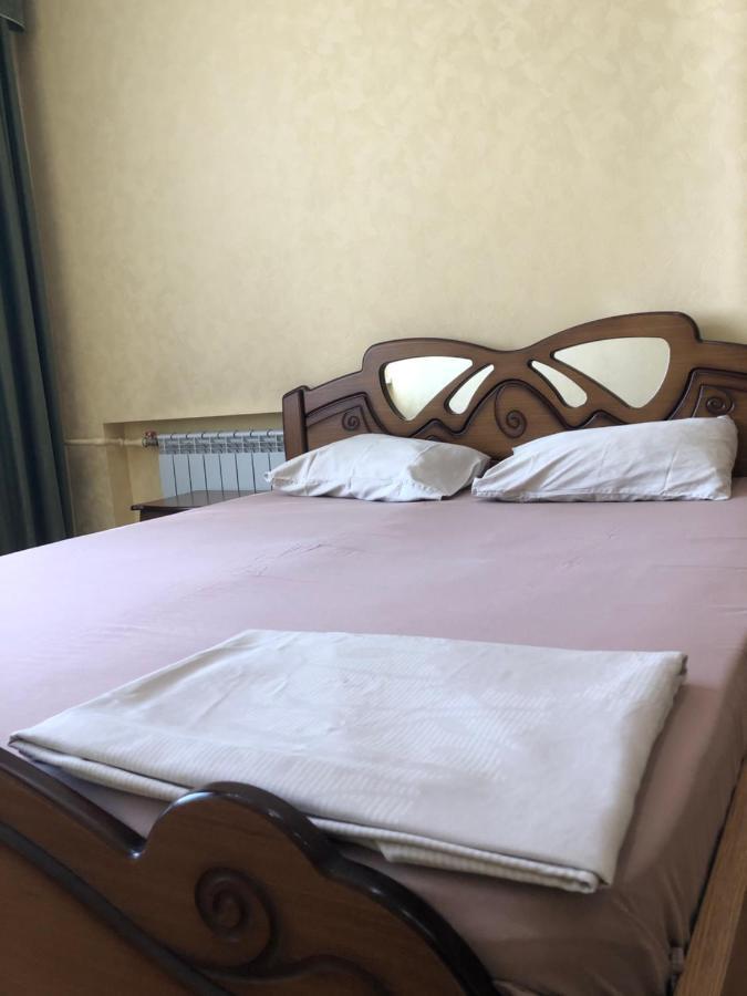 Гаряча Вода Та Опалення Є Без Світла Aparts On Savchenko 6B Street Днепр Экстерьер фото
